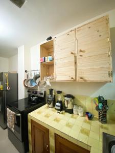 Кухня или мини-кухня в Hostal De La Fuente
