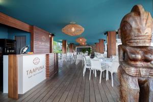 Te Moana Tahiti Resort餐廳或用餐的地方