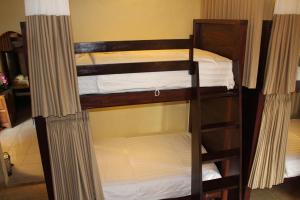 Desa Hostel客房内的一张或多张床位