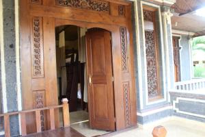 Desa Hostel的门面或入口