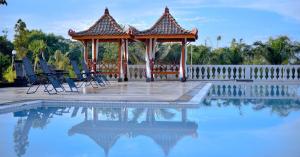 Bassein majutusasutuses D'Kaliurang Resort & Convention Yogyakarta või selle lähedal