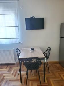 TV o dispositivi per l'intrattenimento presso Nina