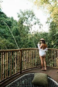 Επισκέπτες που μένουν στο Treehouse de Valentine