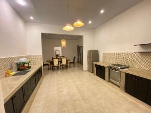 Nhà bếp/bếp nhỏ tại Uma Villa Canggu