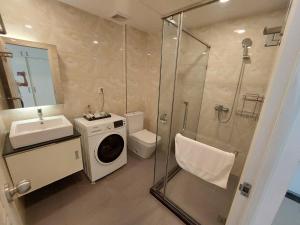 Koupelna v ubytování CA&SA Serviced Apartment