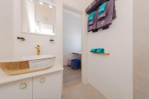 Et badeværelse på Boutique Residence Sundays + 35 billeder