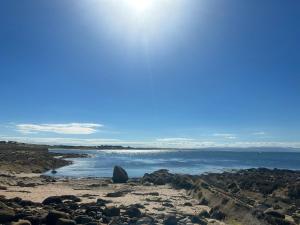 Afbeelding uit fotogalerij van Dolphin View Cottages in Portmahomack