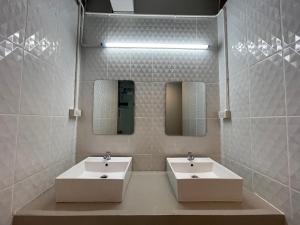 Ein Badezimmer in der Unterkunft Comfort Zone Hostel @ Tha Pae