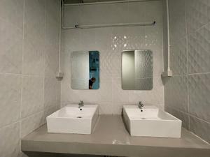 Ein Badezimmer in der Unterkunft Comfort Zone Hostel @ Tha Pae