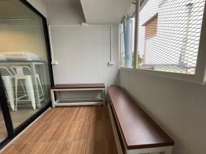 Ein Bett oder Betten in einem Zimmer der Unterkunft Comfort Zone Hostel @ Tha Pae