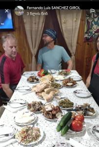 Cibo presso la stanza in casa privata o nelle vicinanze
