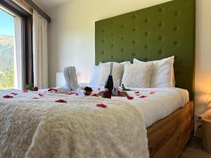 Łóżko lub łóżka w pokoju w obiekcie Les Trois Chaufatons - Chalets Boutiques