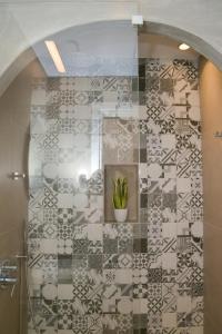 Gallery image of Mylopetra Milos Suites in Tripití