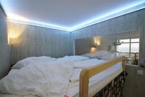 Postel nebo postele na pokoji v ubytování Ferienwohnung-C-12-5-0C1205