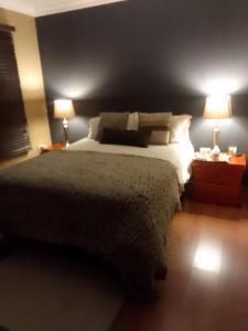Giường trong phòng chung tại Room2rent Centurion