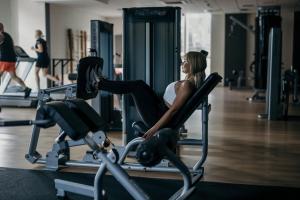 Posilňovňa alebo fitness centrum v ubytovaní Hotel Diva SPA
