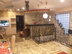 Fotografie z fotogalerie ubytování شقه دوبلكس 2 غرفة نوم و 2 ريسيبشين و 2 حمام بفيلا خاصه v destinaci Sheikh Zayed