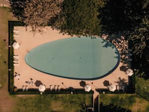 Bazén v ubytování Brasília Palace Hotel nebo v jeho okolí