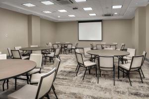 Doubletree by Hilton Chattanooga Hamilton Place商务区和/或会议室
