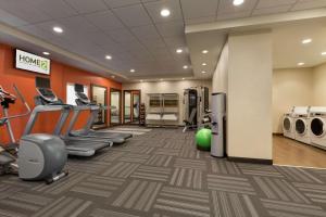 Pusat kecergasan dan/atau kemudahan kecergasan di Home2 Suites by Hilton Phoenix Chandler