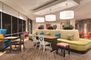 Home2 Suites By Hilton Phoenix-Tempe University Research Park的休息区