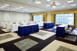 a conference room with white tables and chairs at Hampton Inn & Suites Savannah/Midtown in Savannah +20 photos