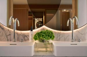 The BoTree - Preferred Hotels and Resorts的一间浴室