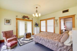 Ảnh trong thư viện ảnh của Paris Vacation Rental about 15 Mi to Mount Magazine! ở Paris +17 ảnh