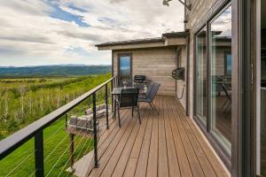 Balkón nebo terasa v ubytování Steamboat Springs Apt with Views, 15 Mi to Skiing!
