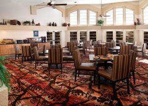 Restaurace v ubytování Embassy Suites by Hilton Flagstaff