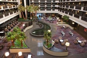 Restaurace v ubytování Embassy Suites by Hilton Las Vegas