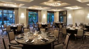Restaurace v ubytování Embassy Suites by Hilton Las Vegas