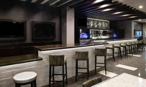 Lounge nebo bar v ubytování Embassy Suites by Hilton Las Vegas