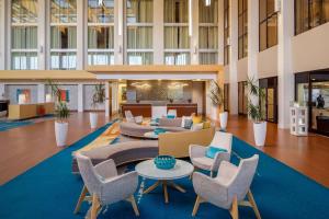 DoubleTree by Hilton Pittsburgh - Cranberry的休息区