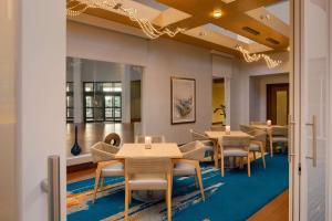 DoubleTree by Hilton Pittsburgh - Cranberry的休息区