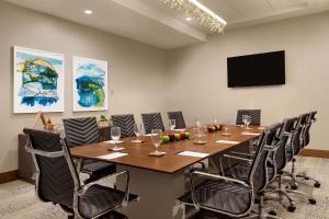 Телевізор і / або розважальний центр в Embassy Suites By Hilton Boulder