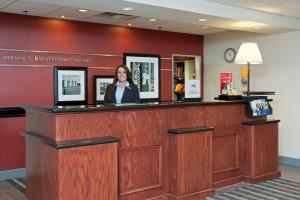 The lobby or reception area at Hampton Inn & Suites Bloomington Normal