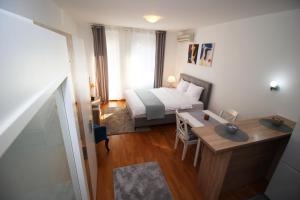 Postel nebo postele na pokoji v ubytování Bizmark accommodation A blok