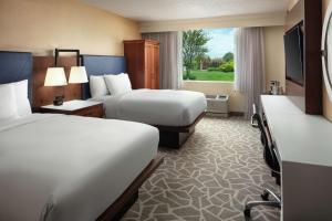DoubleTree by Hilton Hotel Annapolis客房内的一张或多张床位