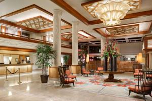 Lobbyn eller receptionsområdet på Hilton Waikiki Beach