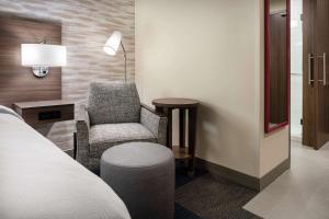Home2 Suites By Hilton Denver Downtown Convention Center的休息区