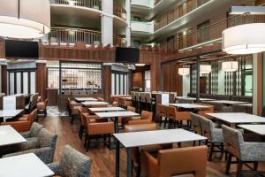 Restaurace v ubytování Embassy Suites by Hilton Convention Center Las Vegas