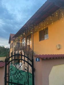 Gallery image of Casa Roșca in Tomşani +83 photos