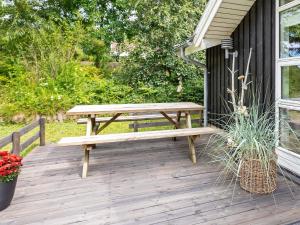 Κήπος έξω από το 6 person holiday home in Fjerritslev-By Traum