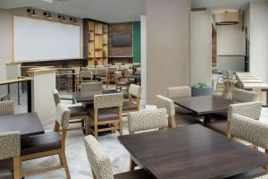 Posezení v ubytování Homewood Suites by Hilton Austin Downtown