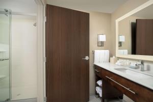 Koupelna v ubytování Homewood Suites by Hilton Austin Downtown