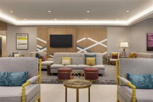 Posezení v ubytování Hilton Garden Inn Austin North-Near the Domain, TX