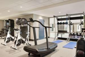 Fitness centrum a/nebo fitness zařízení v ubytování Hilton Garden Inn Austin North-Near the Domain, TX