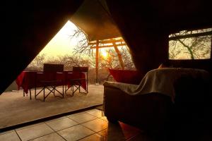 Imagine din galeria proprietății ZuriCamp - Tent Zahir în Tsumeb