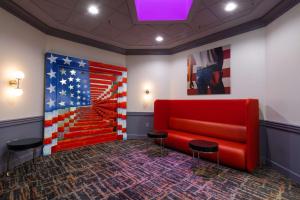 The Verve Boston Natick, Tapestry Collection by Hilton的休息区